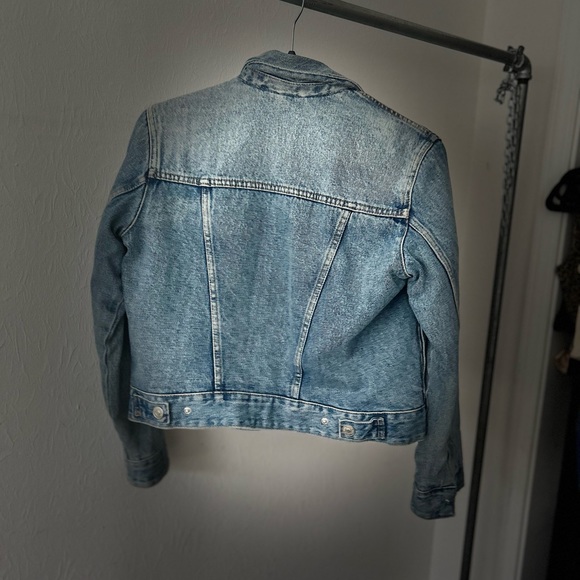 C Zara fleece lined Sherpa denim jacket cropped size xs EUC worn once af3 - Picture 9 of 11